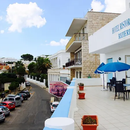 Rizieri Szálloda