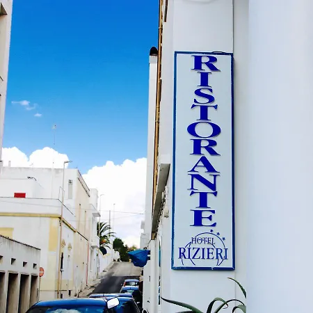 酒店 Rizieri 3*